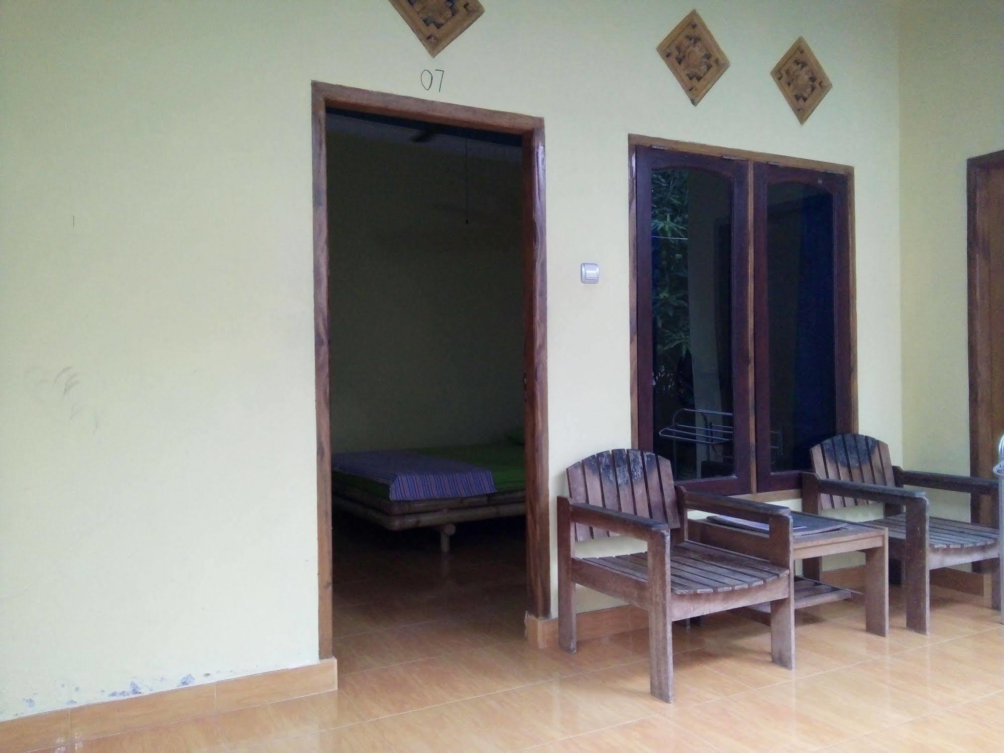 Family Garden Homestay Mangsit Ngoại thất bức ảnh